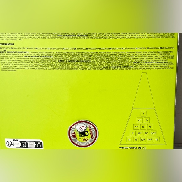 REVOLUTION MAKEUP REVOLUTION LONDON Emily In Paris Eyeshadow Palette - Picture 2 of 4